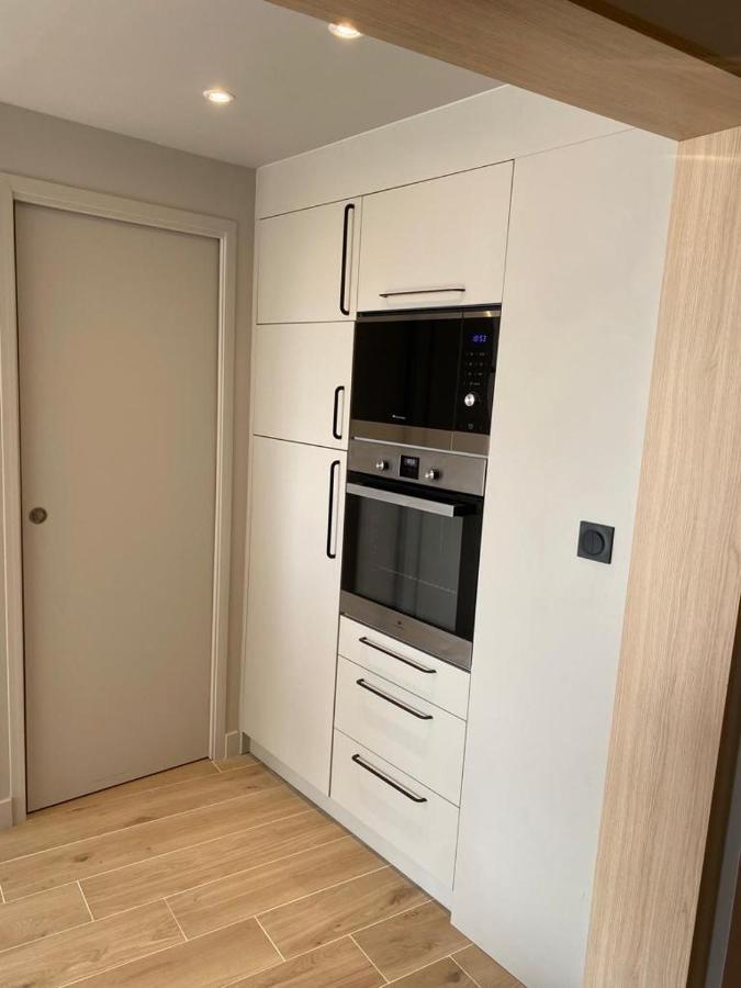 Le Cali, P2 Cabine Dans Une Residence Avec Piscine, Vue Mer Et Parking Prive ลา กร็องเดอ-ม็อต ภายนอก รูปภาพ