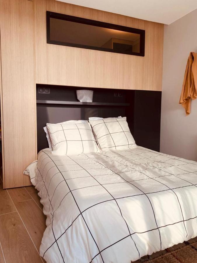 Le Cali, P2 Cabine Dans Une Residence Avec Piscine, Vue Mer Et Parking Prive ลา กร็องเดอ-ม็อต ภายนอก รูปภาพ