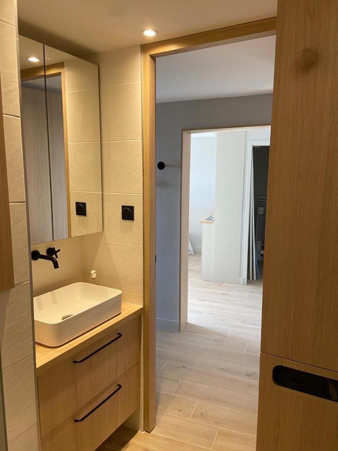 Le Cali, P2 Cabine Dans Une Residence Avec Piscine, Vue Mer Et Parking Prive ลา กร็องเดอ-ม็อต ภายนอก รูปภาพ